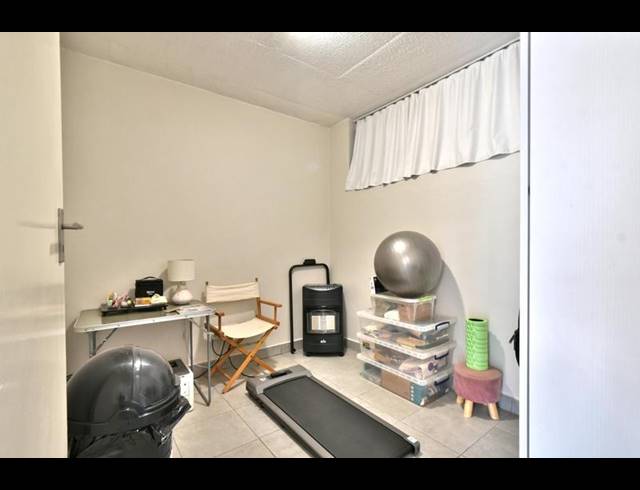 1 BEDROOM APARTMENT FOR SALE IN FERNDALE